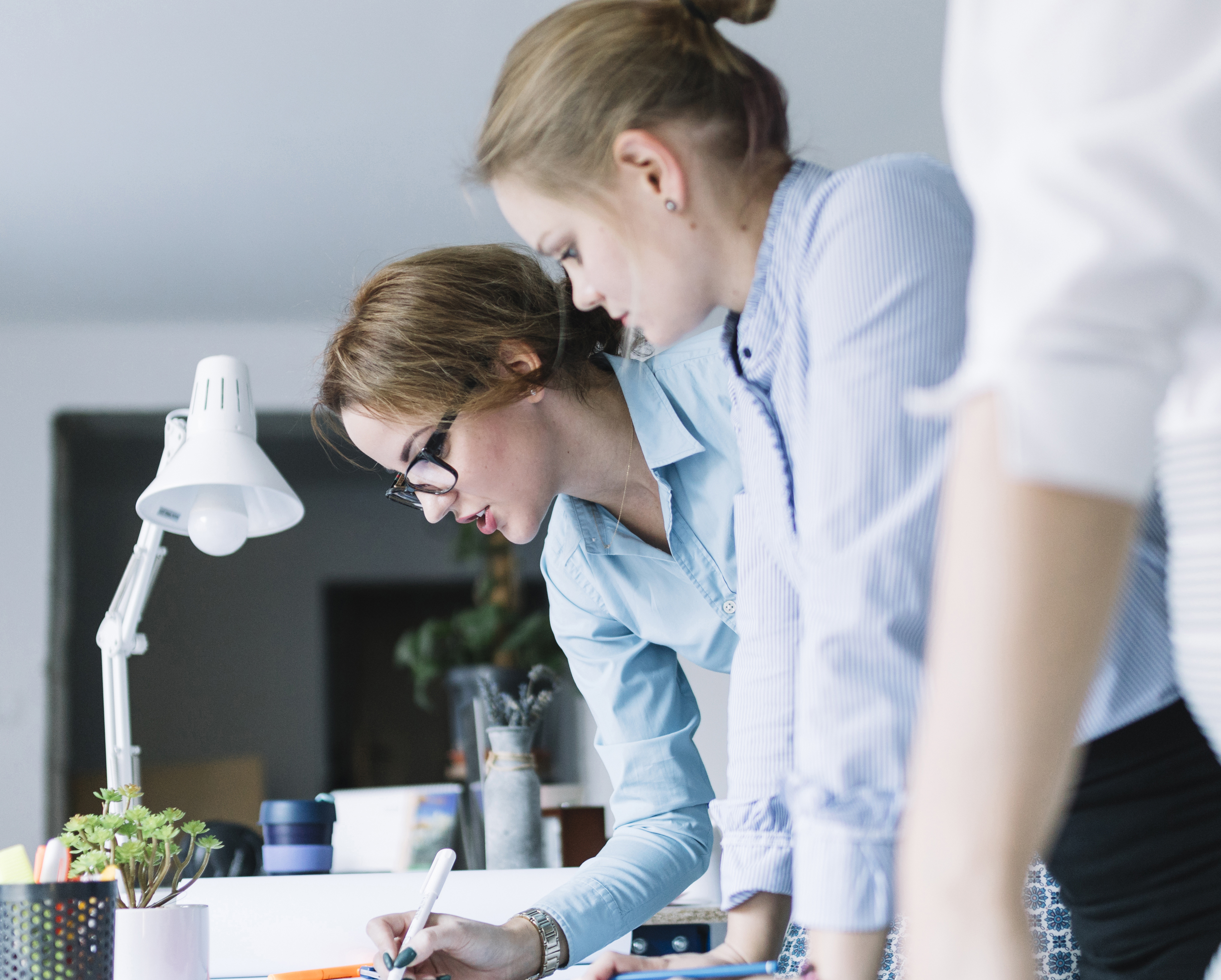 Atenção à saúde mental das mulheres no ambiente de trabalho